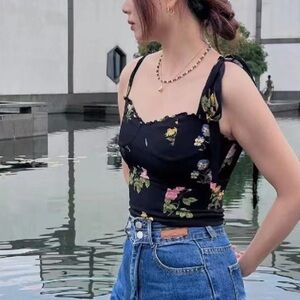 NWOT Reformation Blanca Top Night Bloom